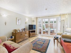 Sitting Room- click for photo gallery